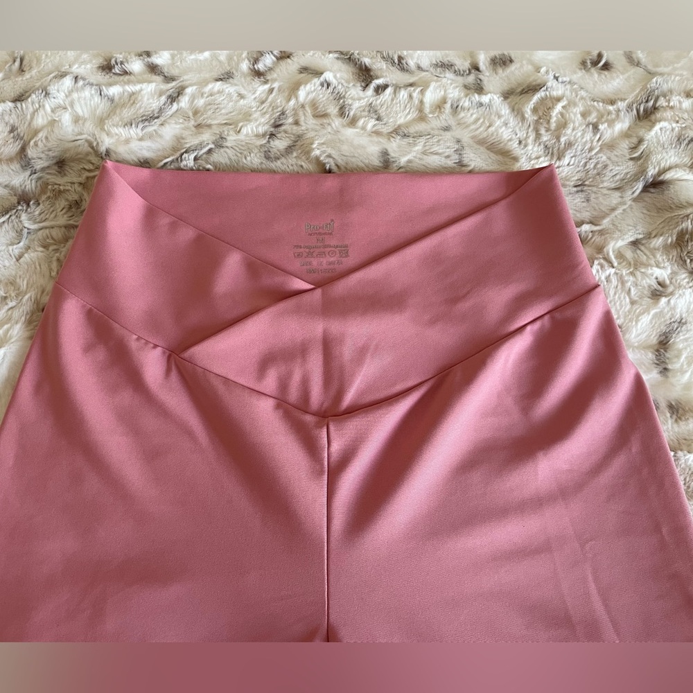 ✅3/$20 Pro-Fit Activewear Leggings Size Medium - Picture 5 of 7